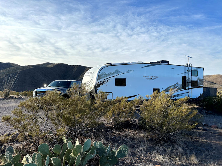 Mountain Trail 29TRX travel trailer