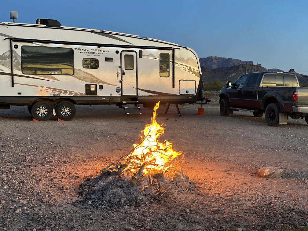 Complete package - Ford F-350 truck and Mountain Trail 29TRX RV