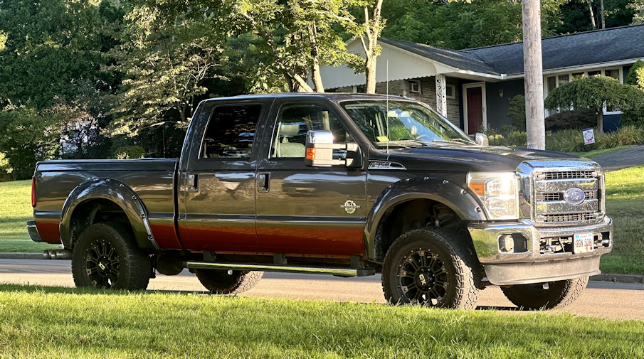 2016 Ford F-350 Super Duty truck photo