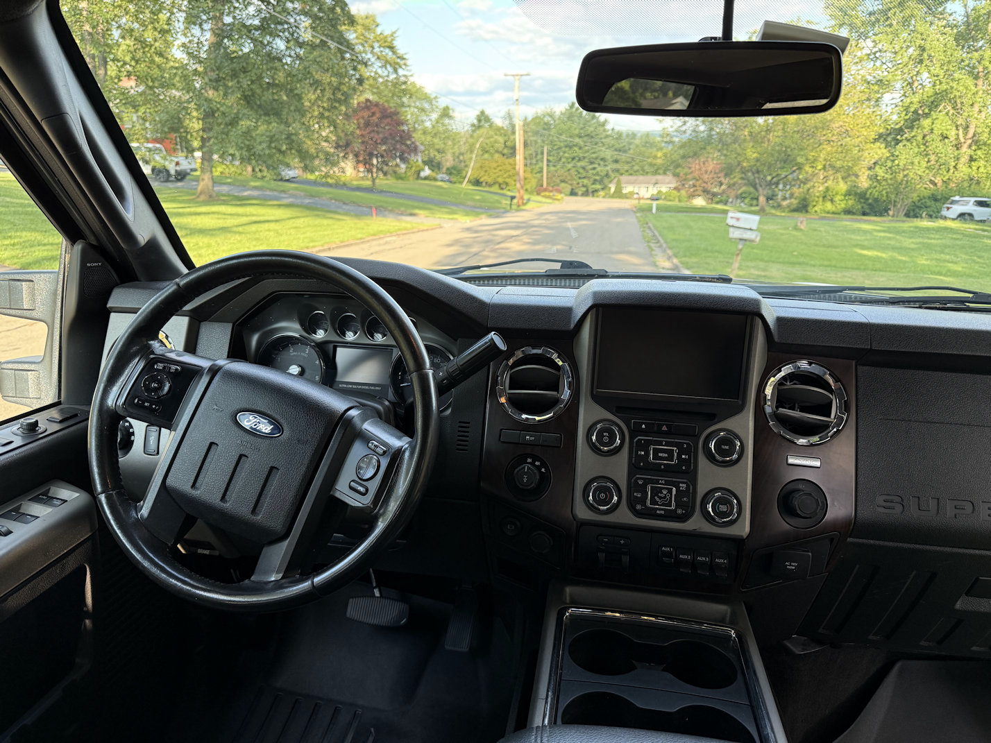 2016 Ford F-350 Super Duty truck photo