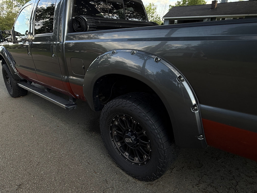 2016 Ford F-350 Super Duty truck photo